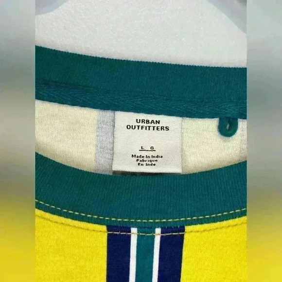 Urban Outfitters Men’s Multi Colored Striped Dad Tee Size Large - Picture 5 of 5